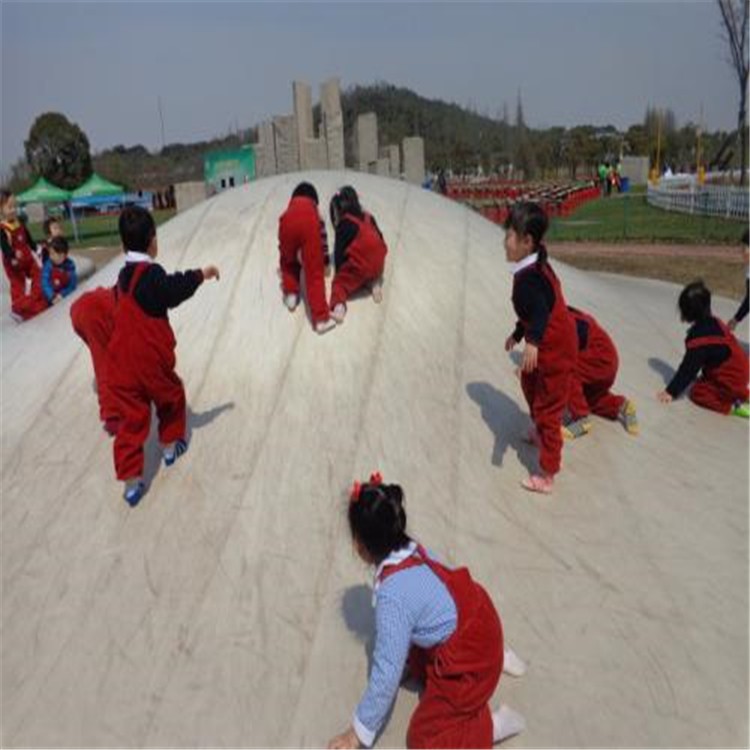 皋兰大型公园蹦蹦
